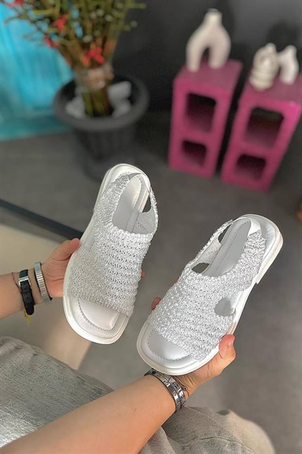 Markano Hory Beyaz Deri Örgü Detaylı kadın Sandalet