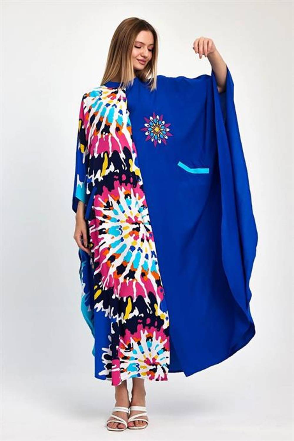 Markano Saks Markano Mavi Desen Garnili Göğsü Nakışlı Cepli Oversize Uzun Elbise