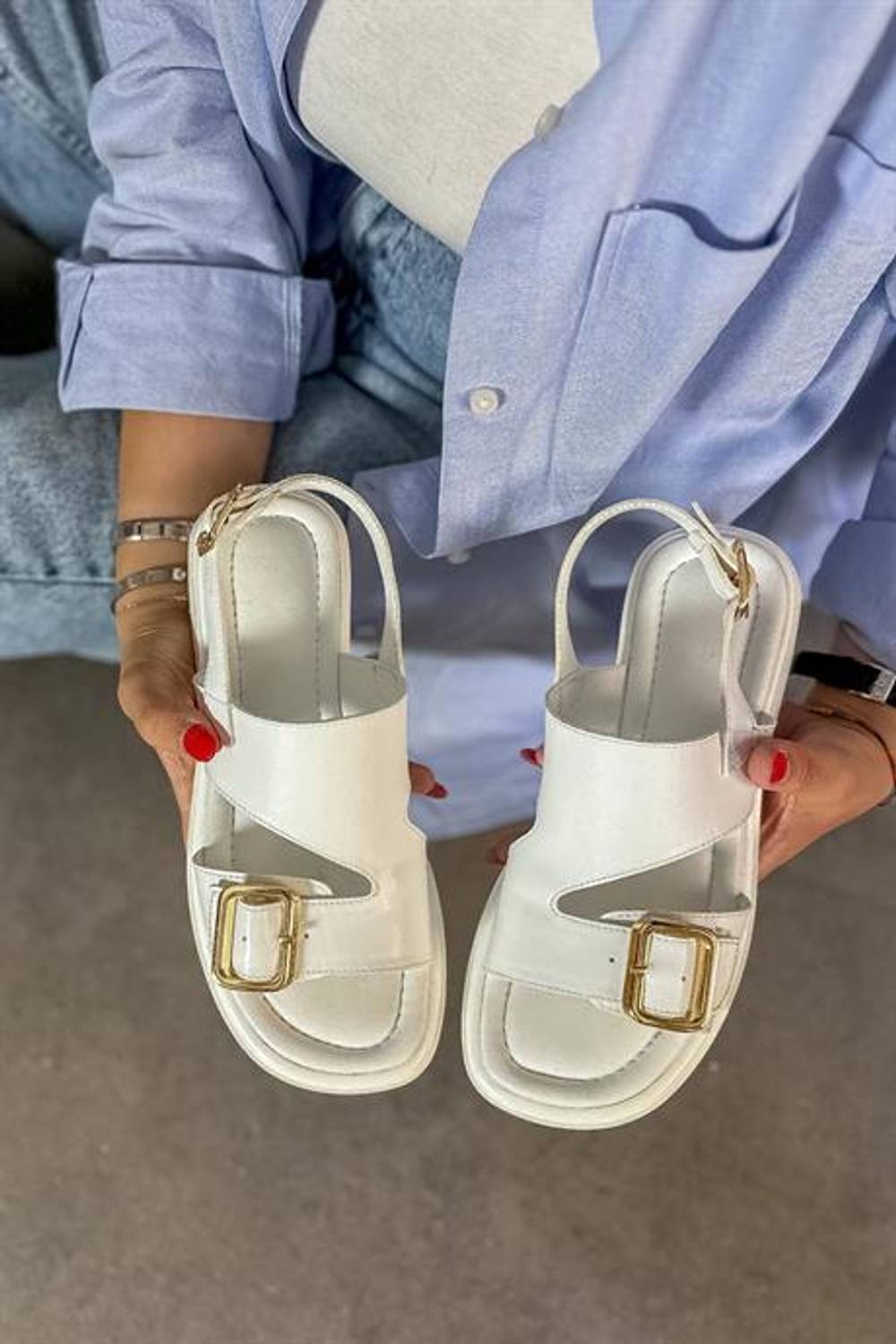 Markano Goldiee Beyaz Çift Kemer Detaylı Kadın Sandalet
