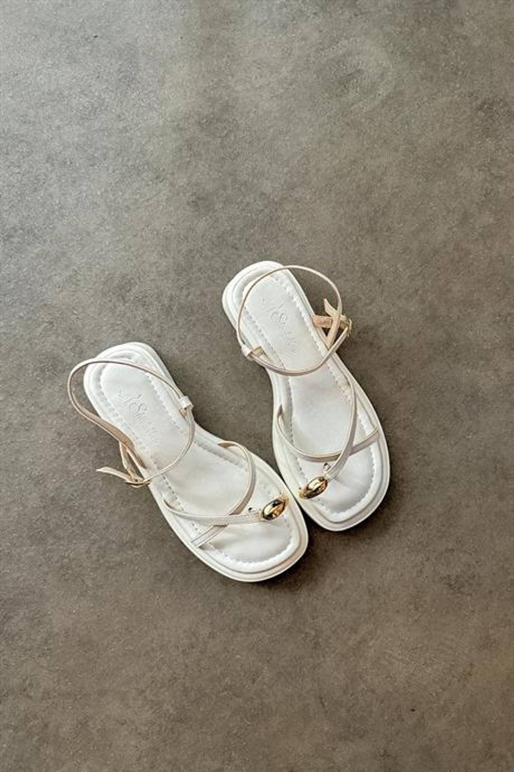 Markano Minka Beyaz Gold Yüzük Detaylı Kadın Sandalet