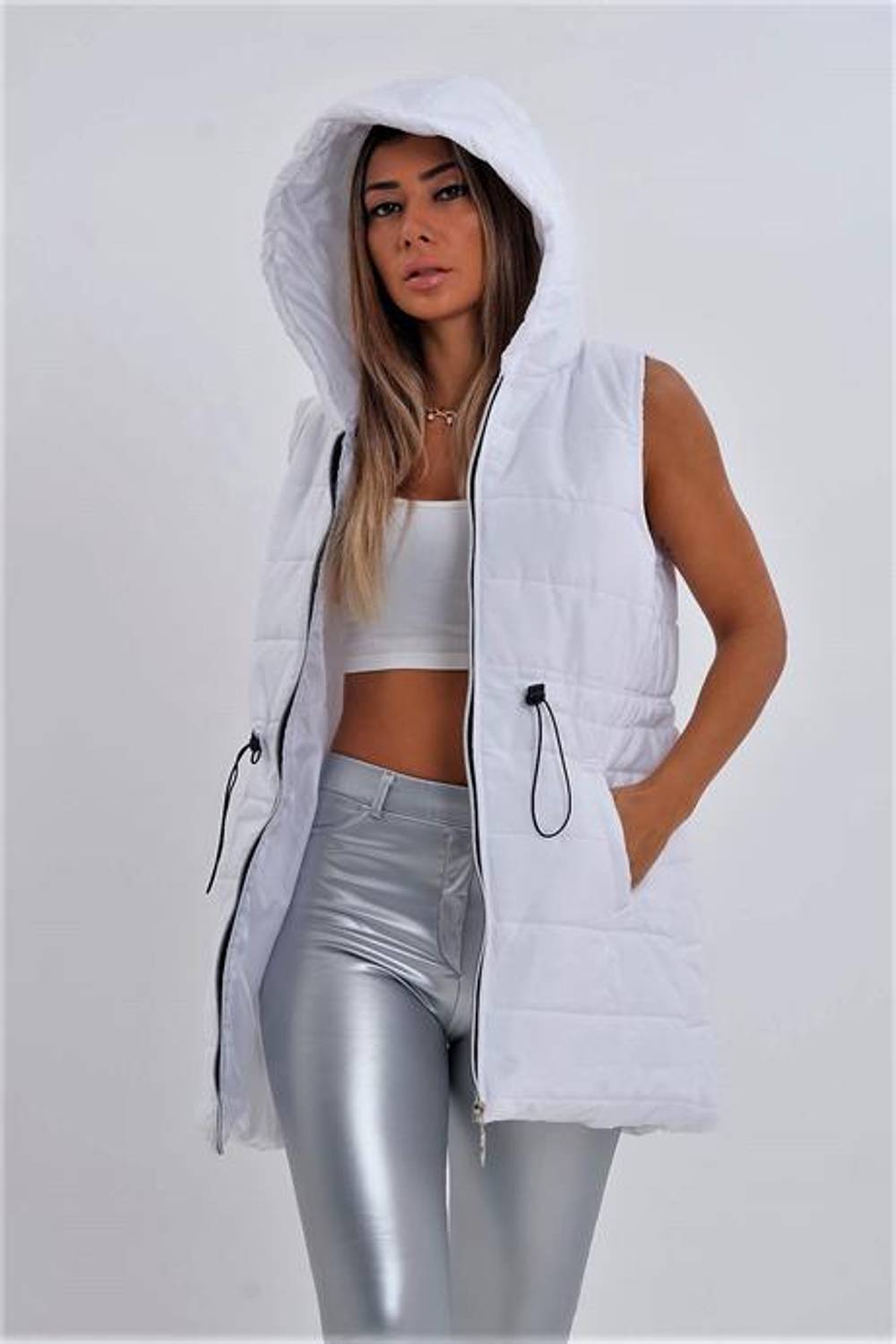 Markano Beyaz Kapüşonlu Cepli Belden Büzülebilir Şişme Yelek