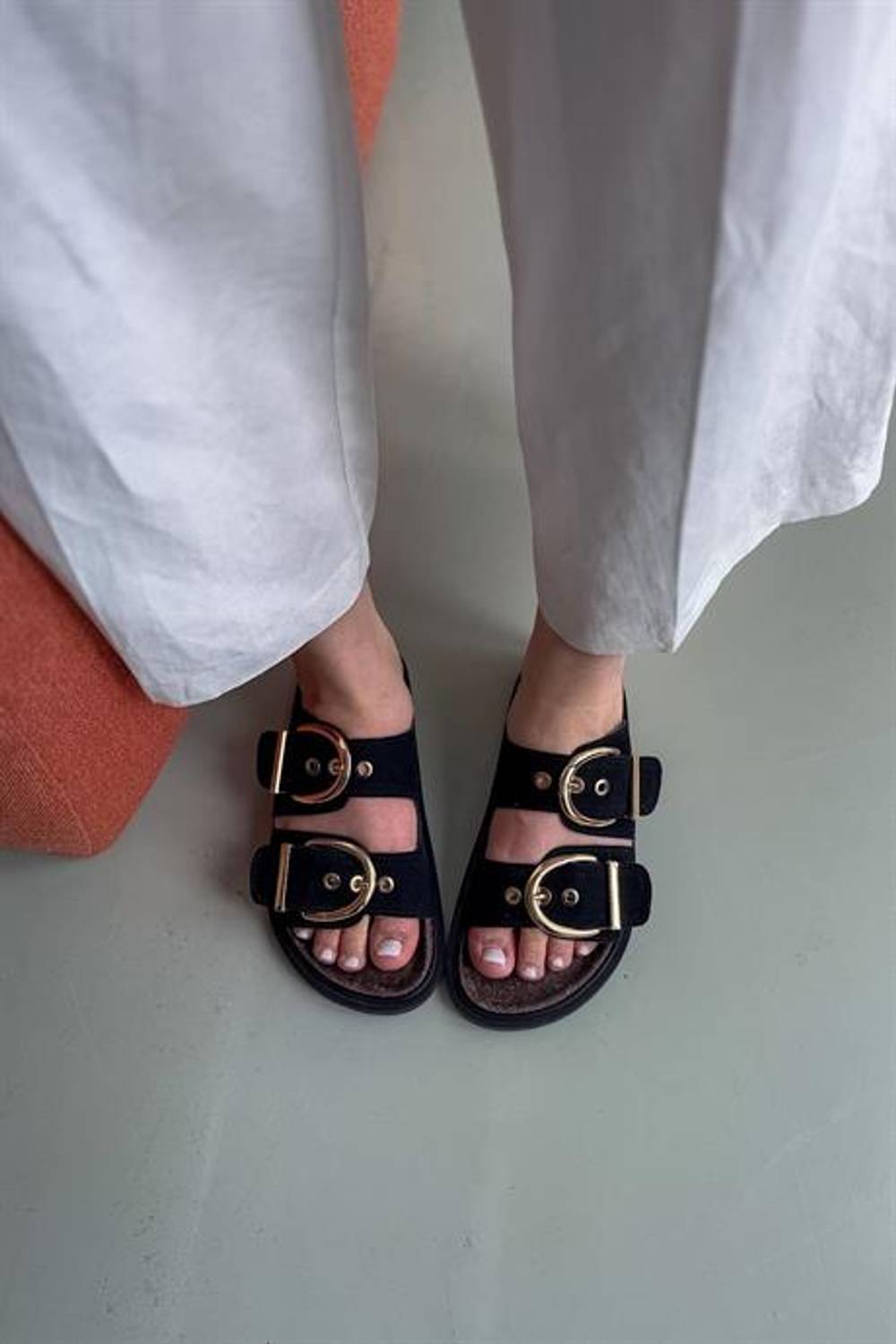 Markano Boris Siyah Süet Çift Toka Detaylı Kadın Terlik