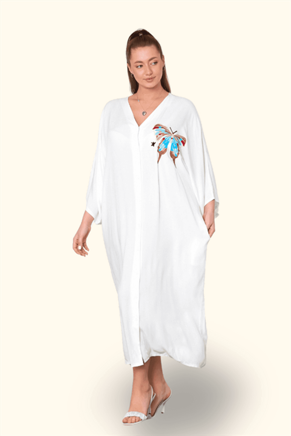 Markano Beyaz V Yaka Göğsü Kelebek Nakışlı Cepli Oversize Uzun Gömlek Elbise