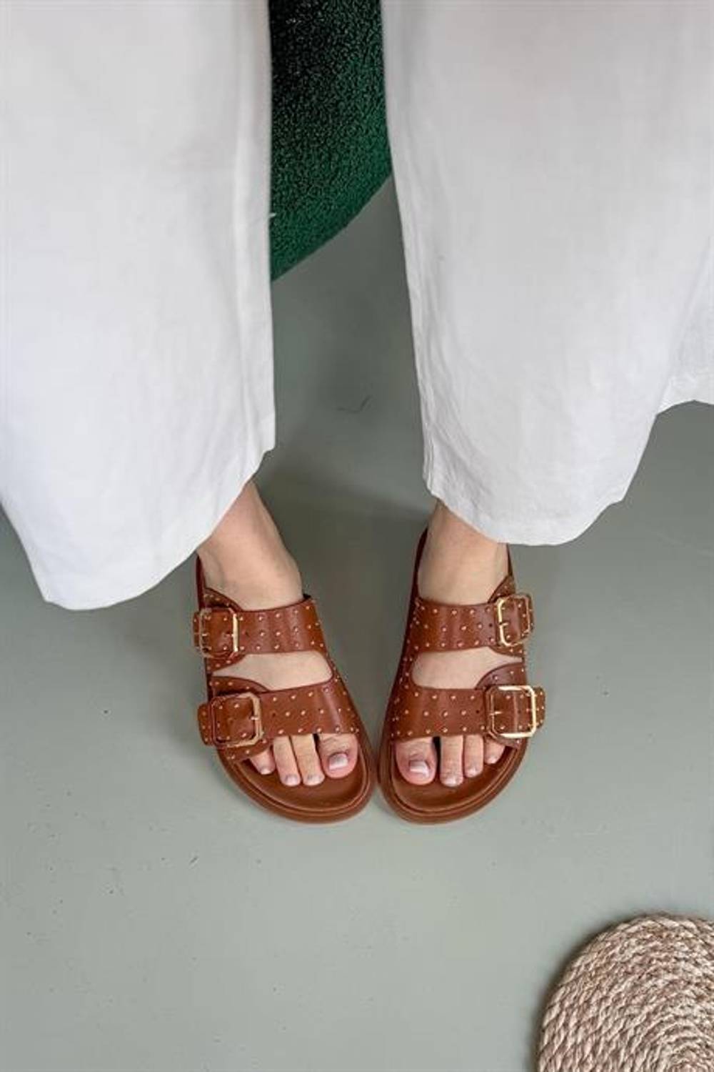 Markano Gale Taba Çift Tokalı Pim Detaylı Kadın Terlik