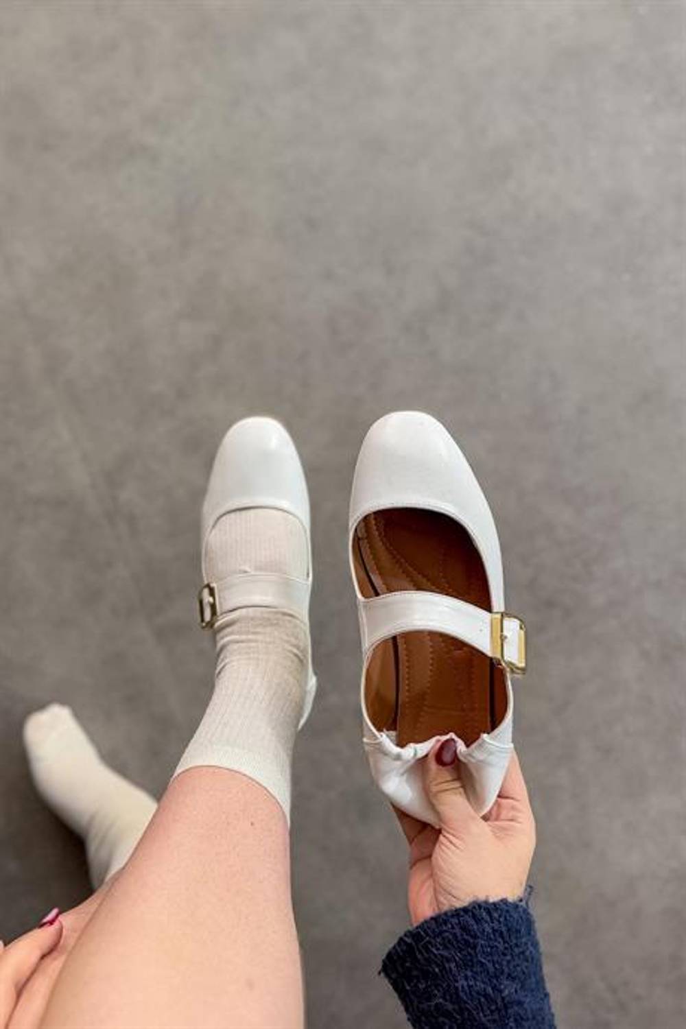 Markano Seai Beyaz Gold Toka Detaylı Kadın Babet