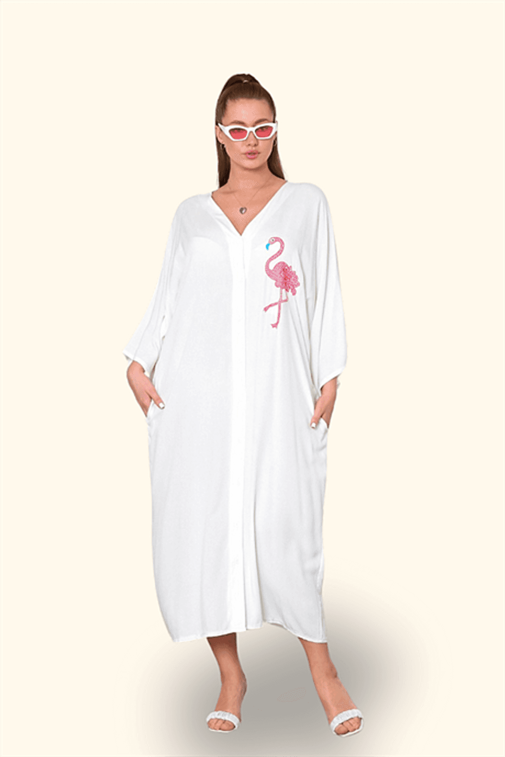 Markano Beyaz V Yaka Önü ve Sırtı Flamingo Nakışlı Cepli Oversize Uzun Gömlek Elbise
