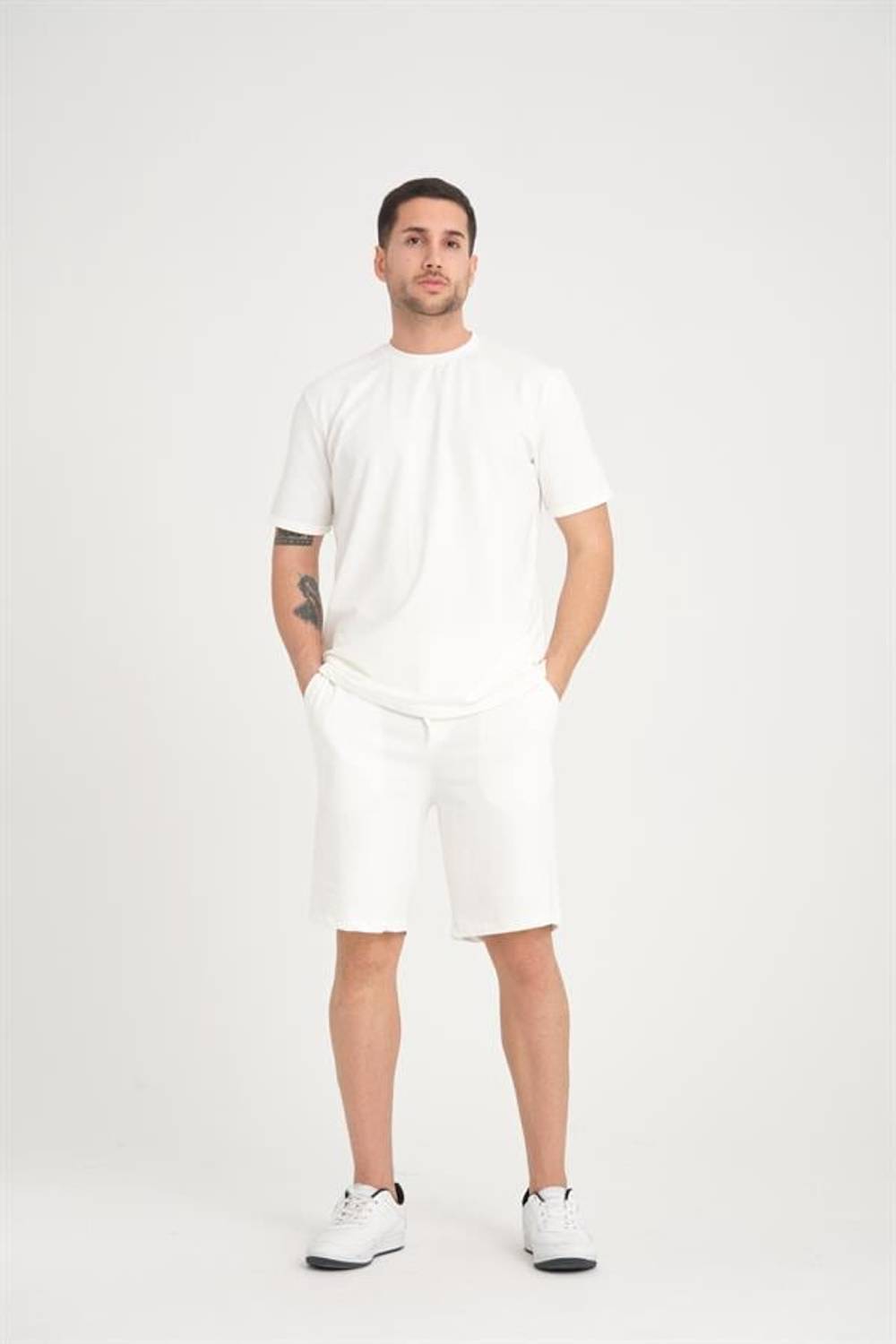 İki İplik Pamuklu Duble Kol Yırtmaçlı T-Shirt Şort Takım - Ekru