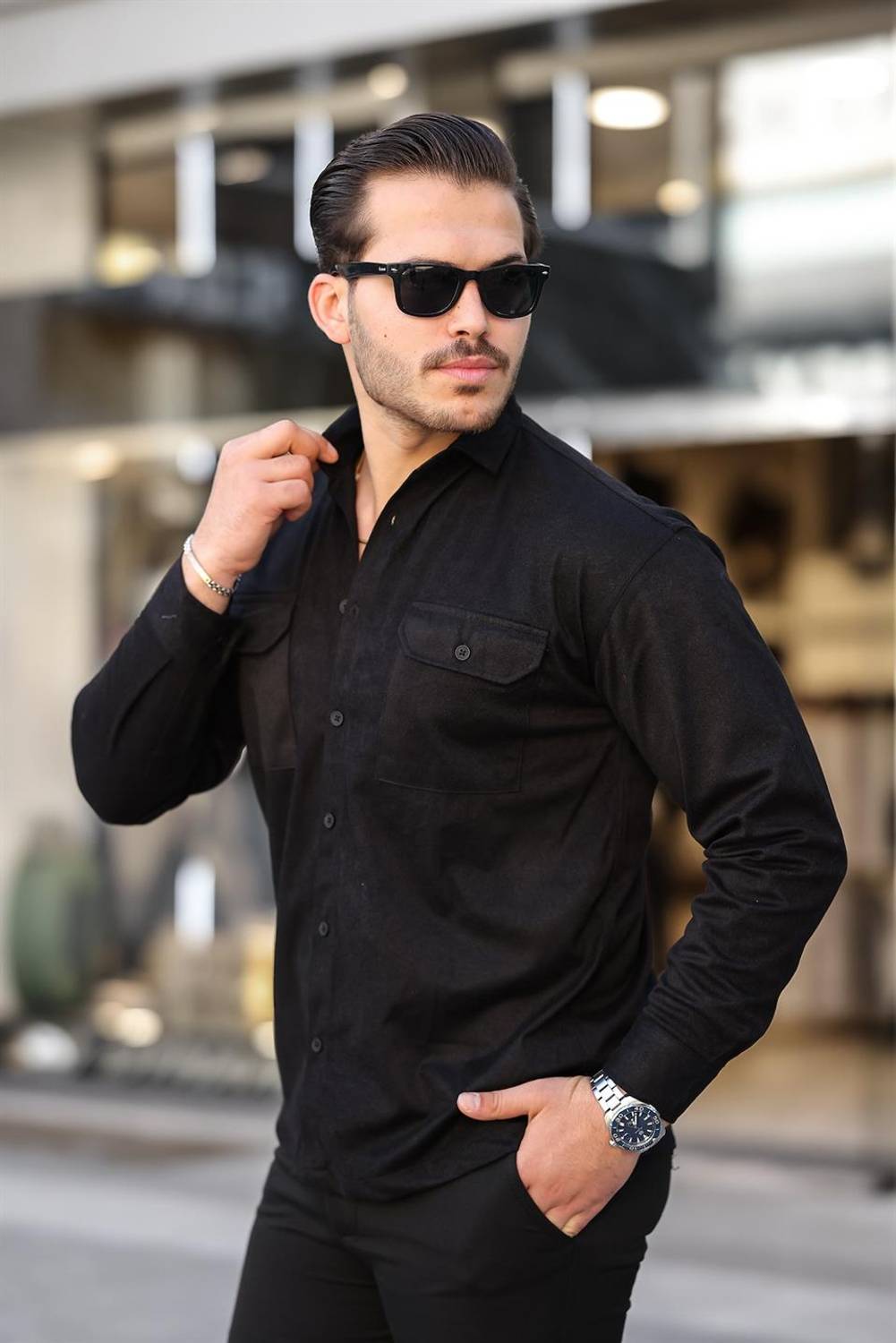 Чорна велюрова сорочка з подвійними кишенями oversize з тонкою текстурою для чоловіків