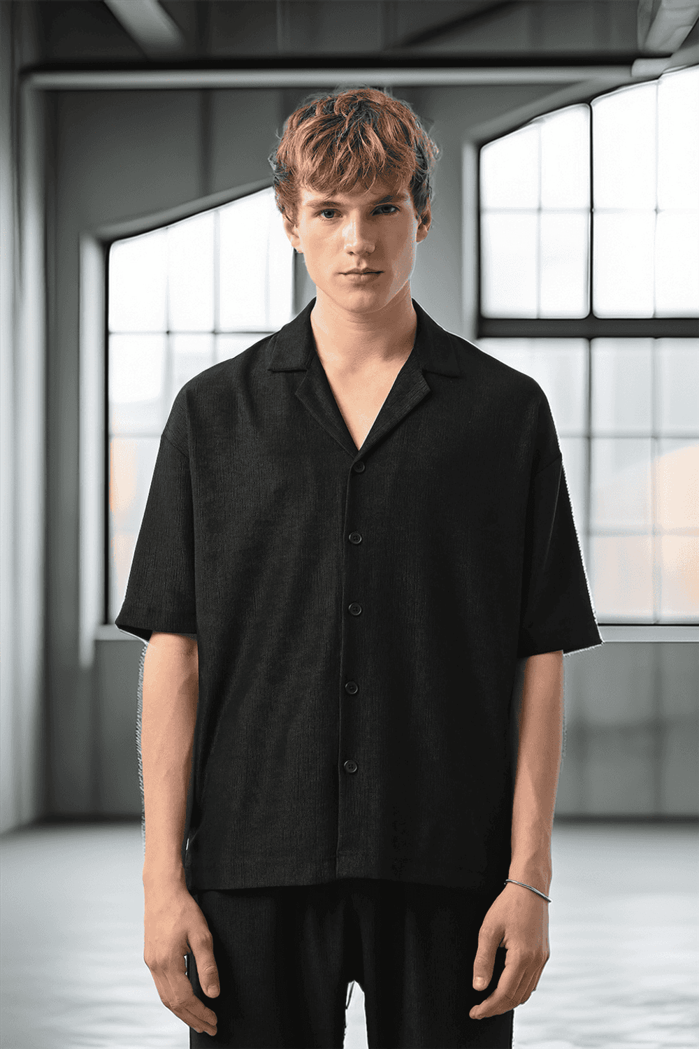 Apaş Yaka Kısa Kol Dokulu Erkek Gömlek - Siyah