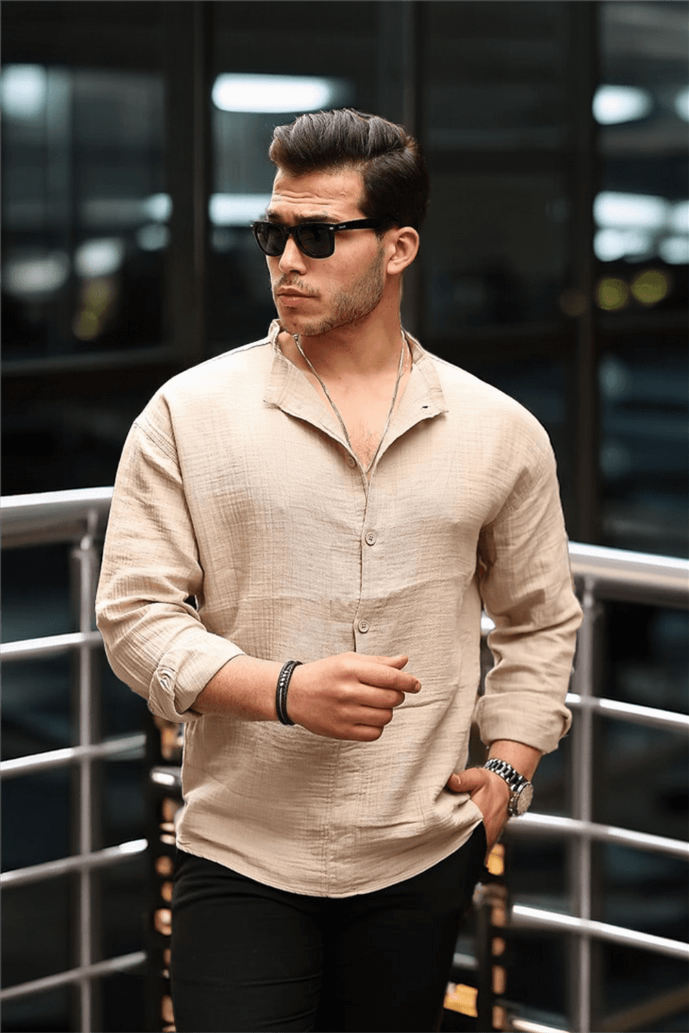 Рубашка oversize из муслина с полукнопками и стойкой - светлый бежевый, легкая и дышащая, идеальна для стильного летнего образа