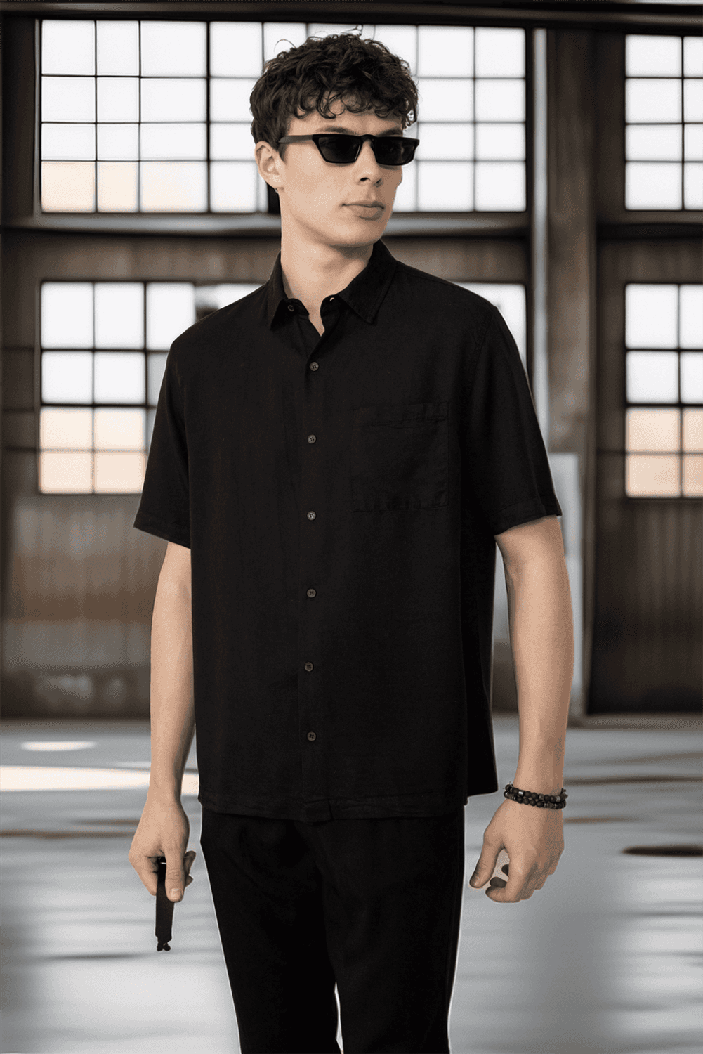 Tek Cepli Pamuk Kumaş Doğal Dokulu Erkek Gömlek - Siyah