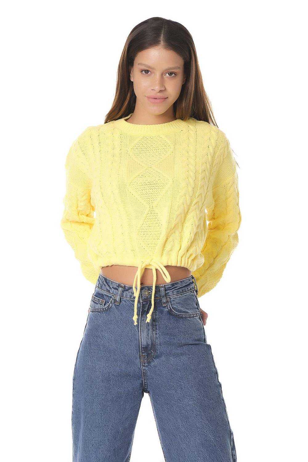 Женский желтый укороченный вязаный свитер со шнуровкой