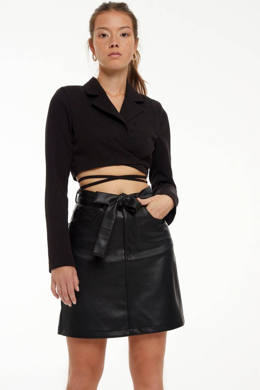 Women's Black Color Faux Leather Inside Velvet Coated High Waist Skirt