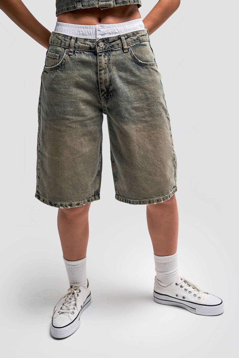 شورت باند القماش الدنيم بتصميم خاص للنساء بطول 60 سم ولون قماش خاص