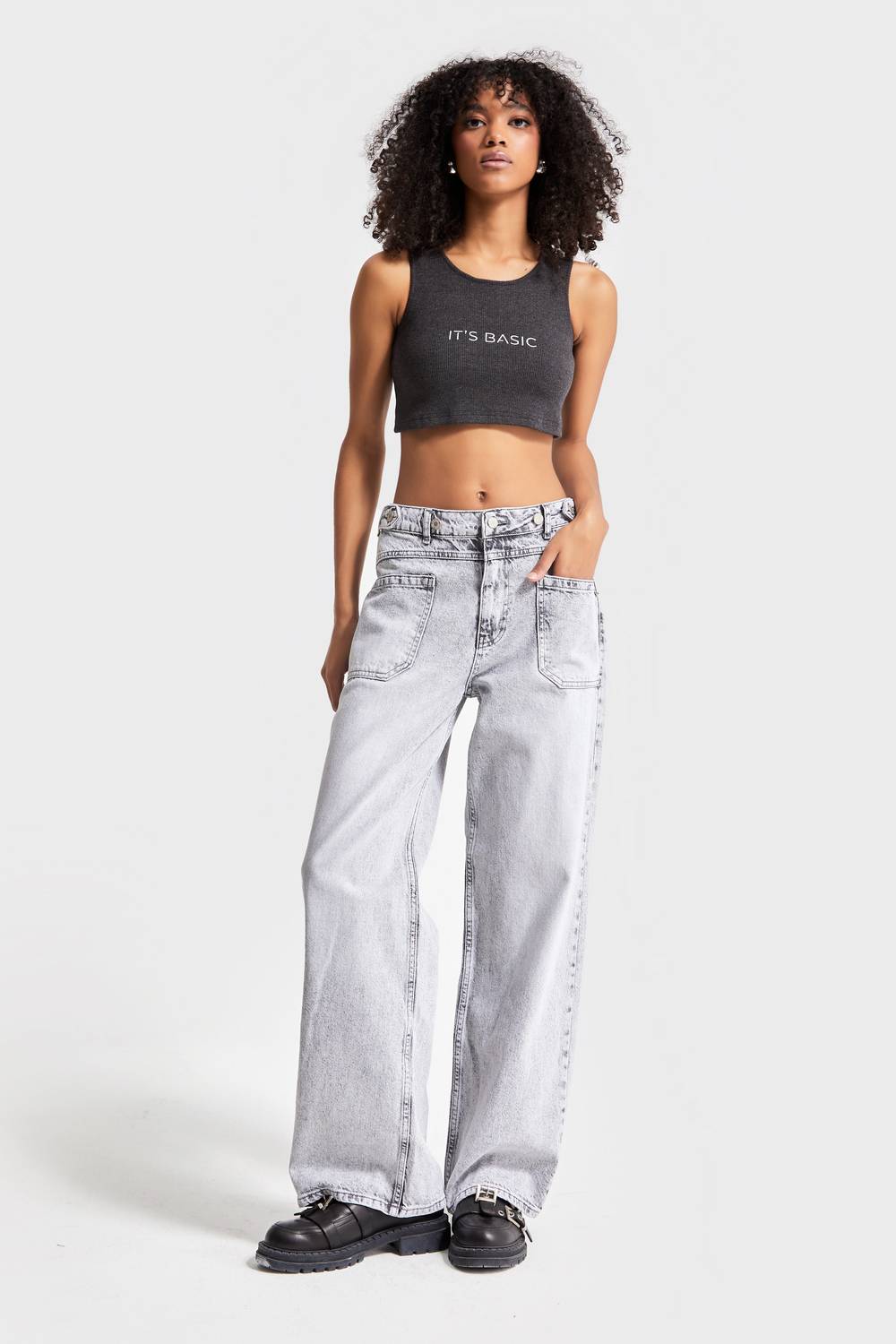 بنطال جينز نسائي رمادي مريح 100% قطن مع جيوب أمامية وقصة مستقيمة