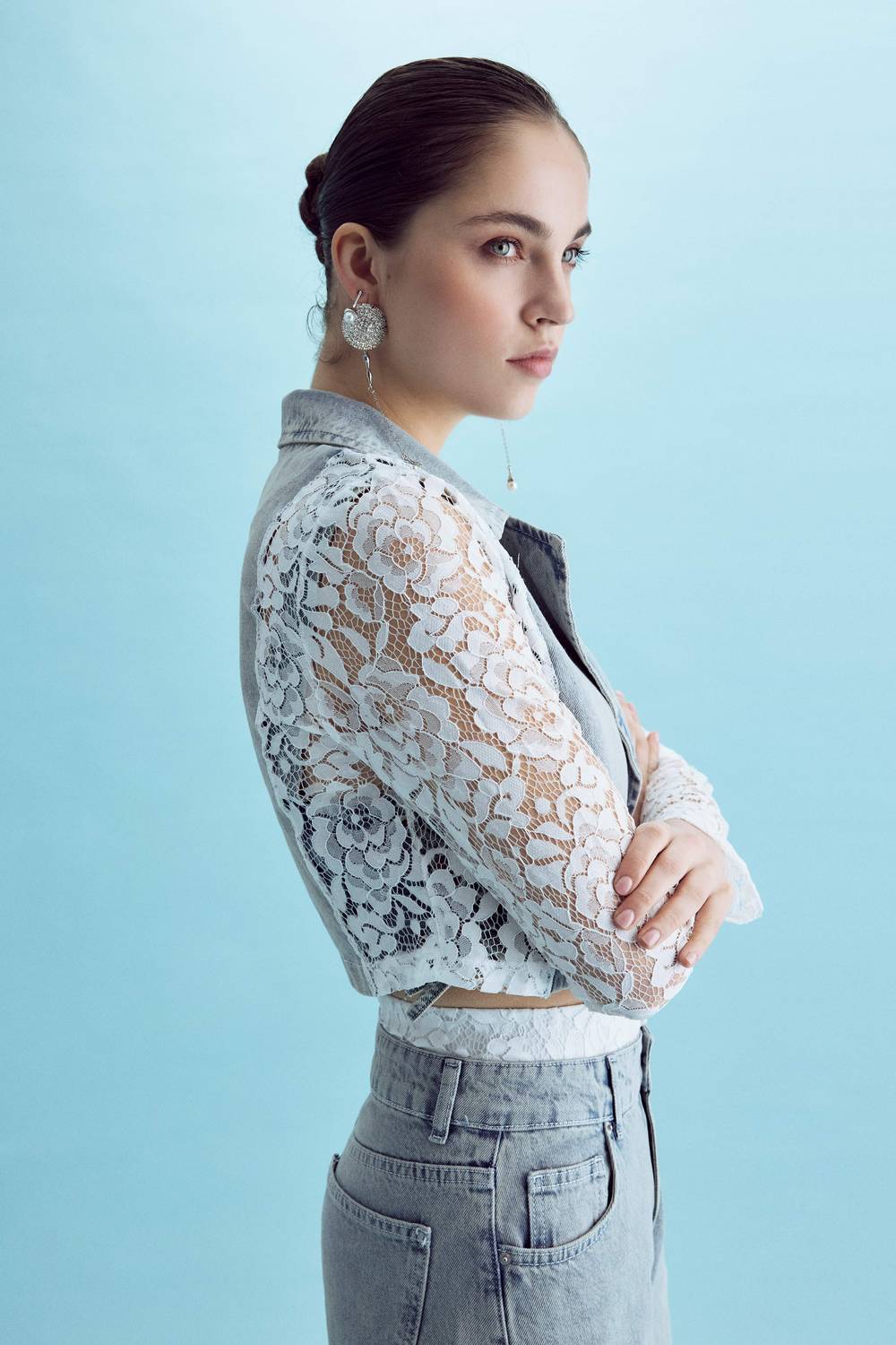 Женская джинсовая куртка 2S532 с кружевными рукавами, модель 36, 100% хлопок, стандартная длина для всех размеров