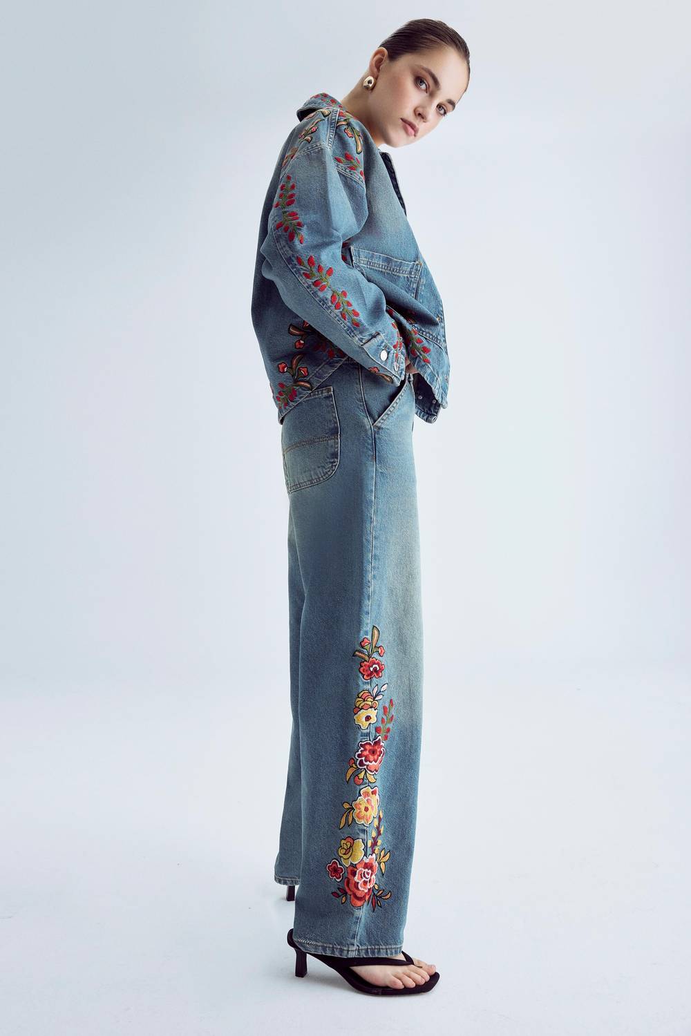 Kadın T.Kot Rengi 2S566 Çiçek Nakışlı Skater Fit Tasarım Denim