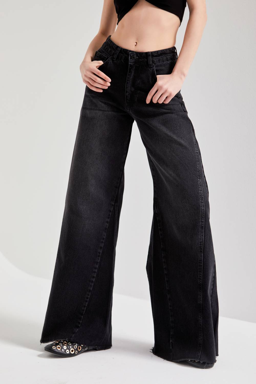 Женские черные супер палаззо джинсы средней талии из 100% algodón