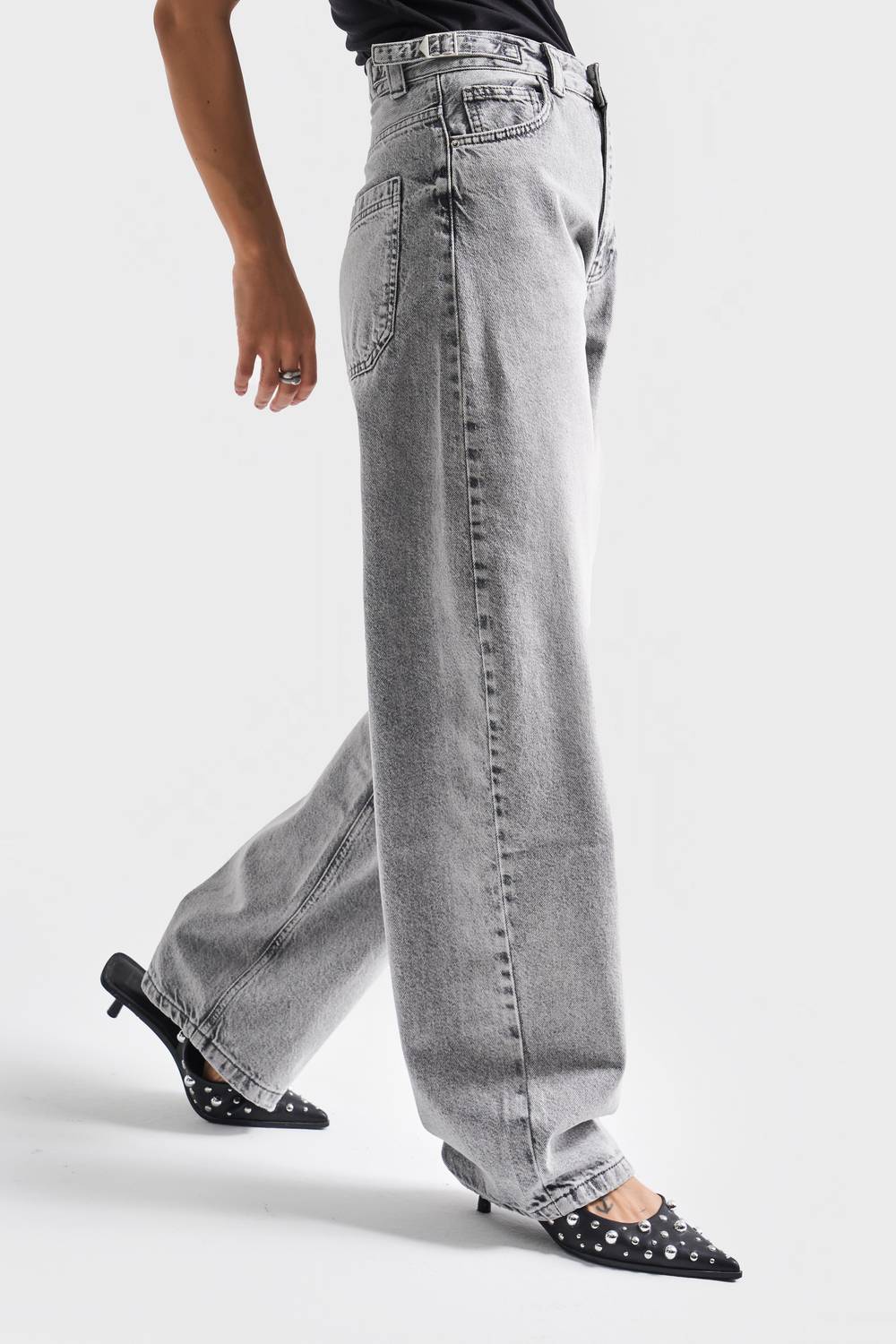 Kadın Gri Renk Baggy Fit Extra Uzun Denim Pantolon