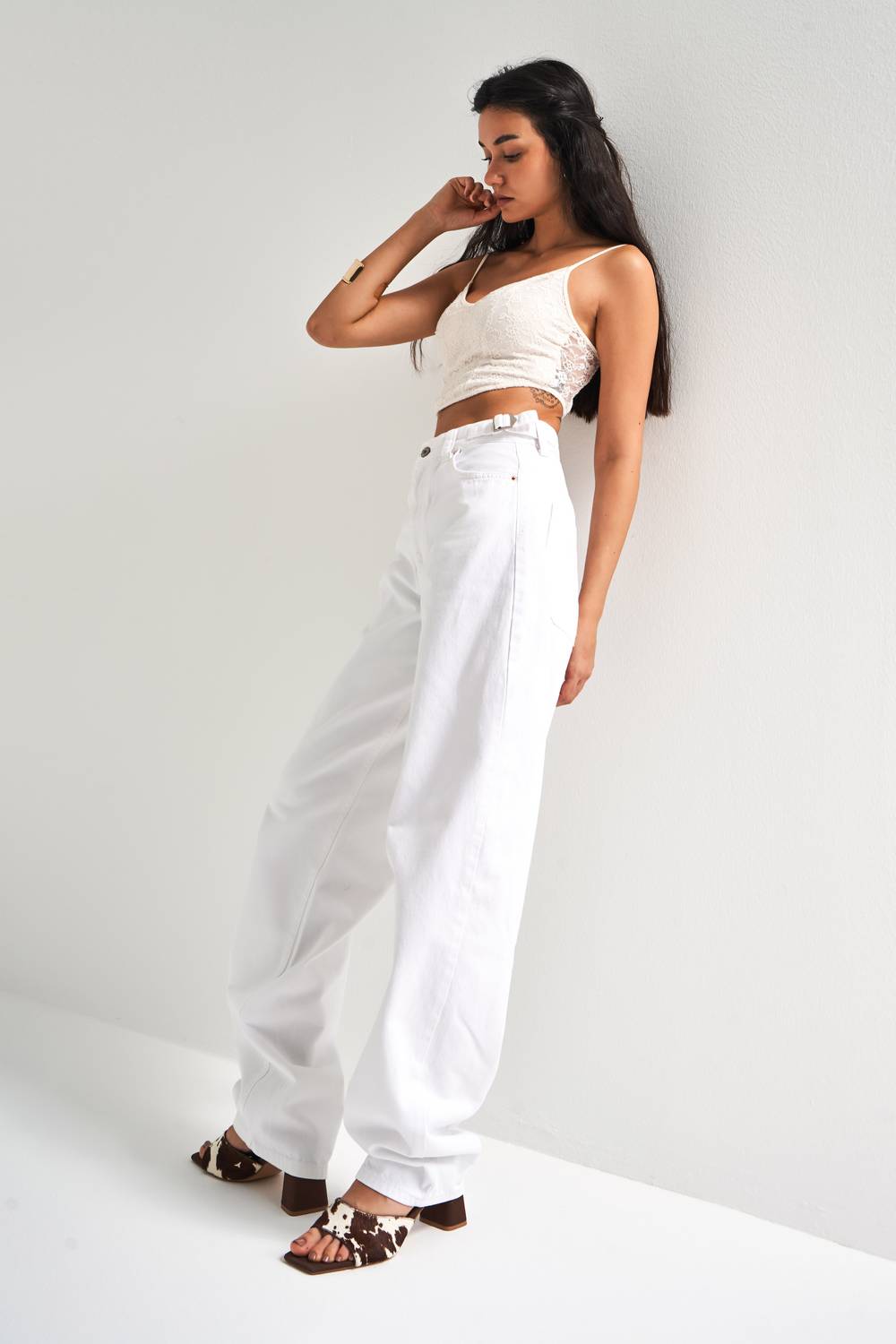 Kadın Beyaz Renk Baggy Fit Süper Uzun Denim