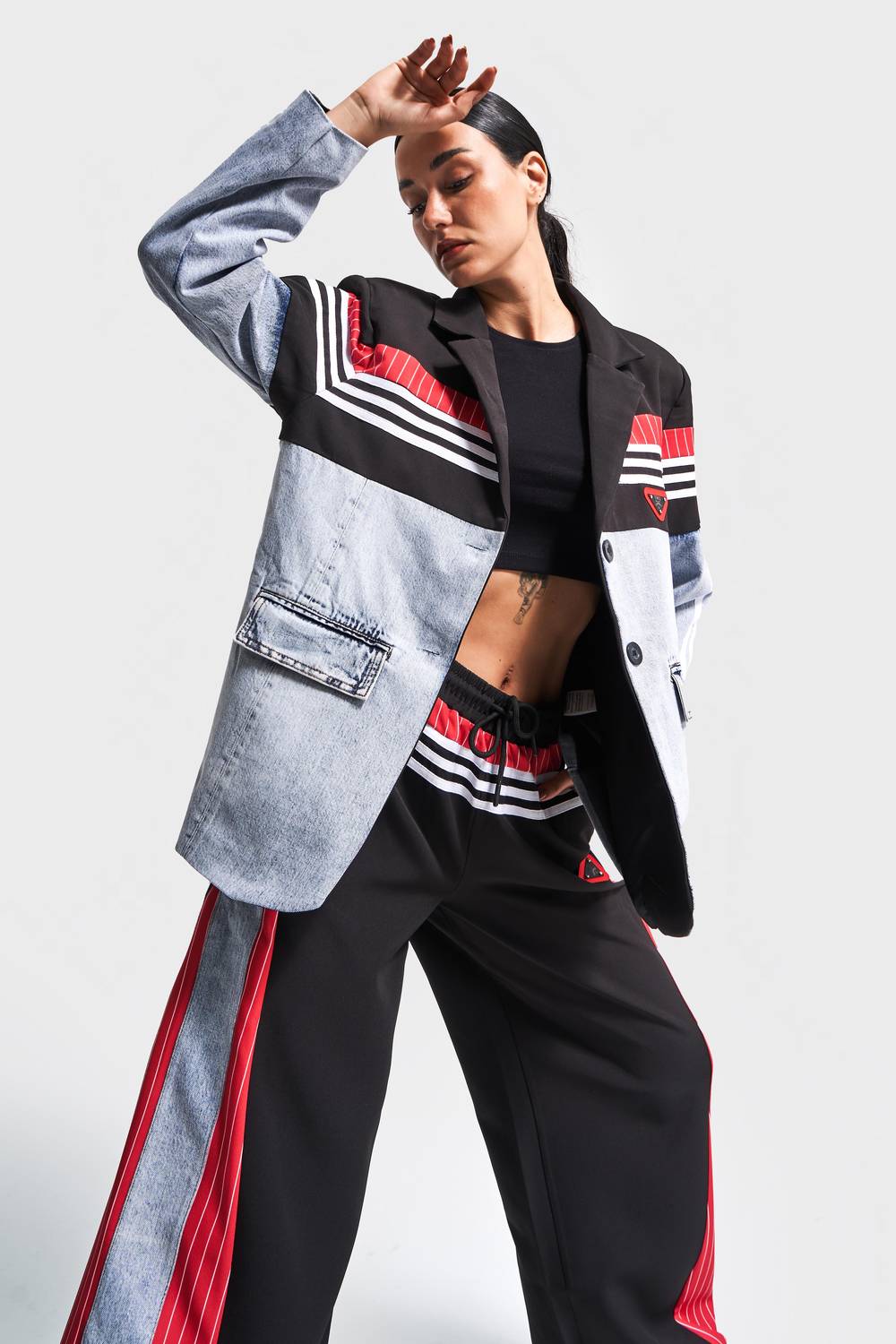 Kadın Kırmızı Kot Rengi Kumaş Denim Parçalı Şerit Detaylı Tasarım Oversize Denim Ceket