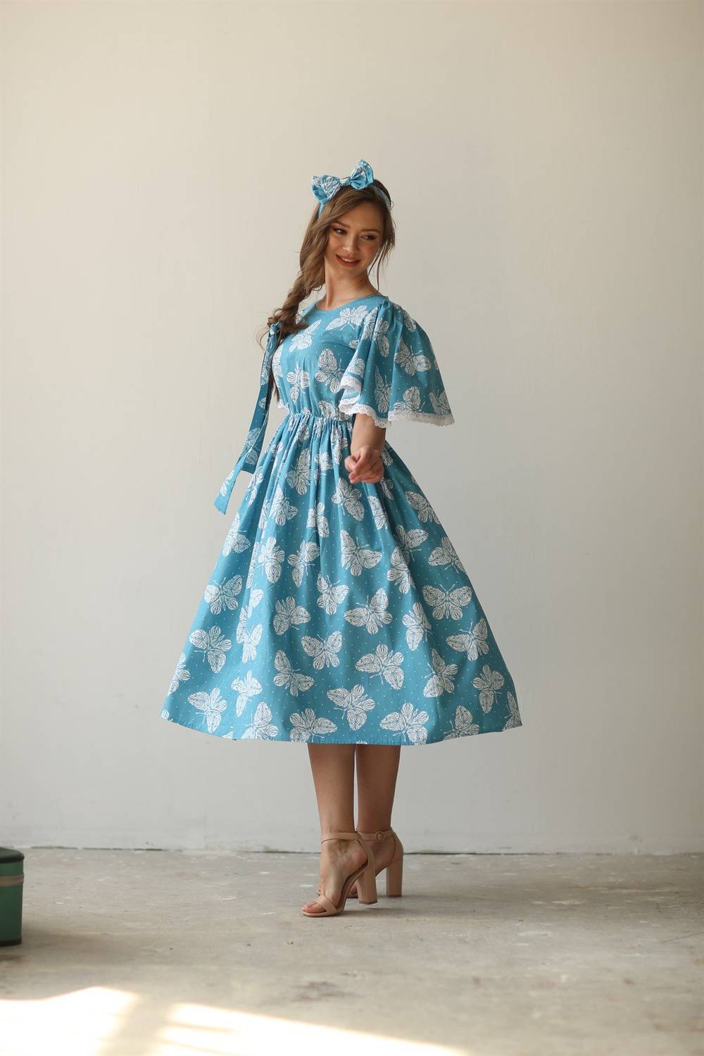 Mavi Kelebekli Elbise