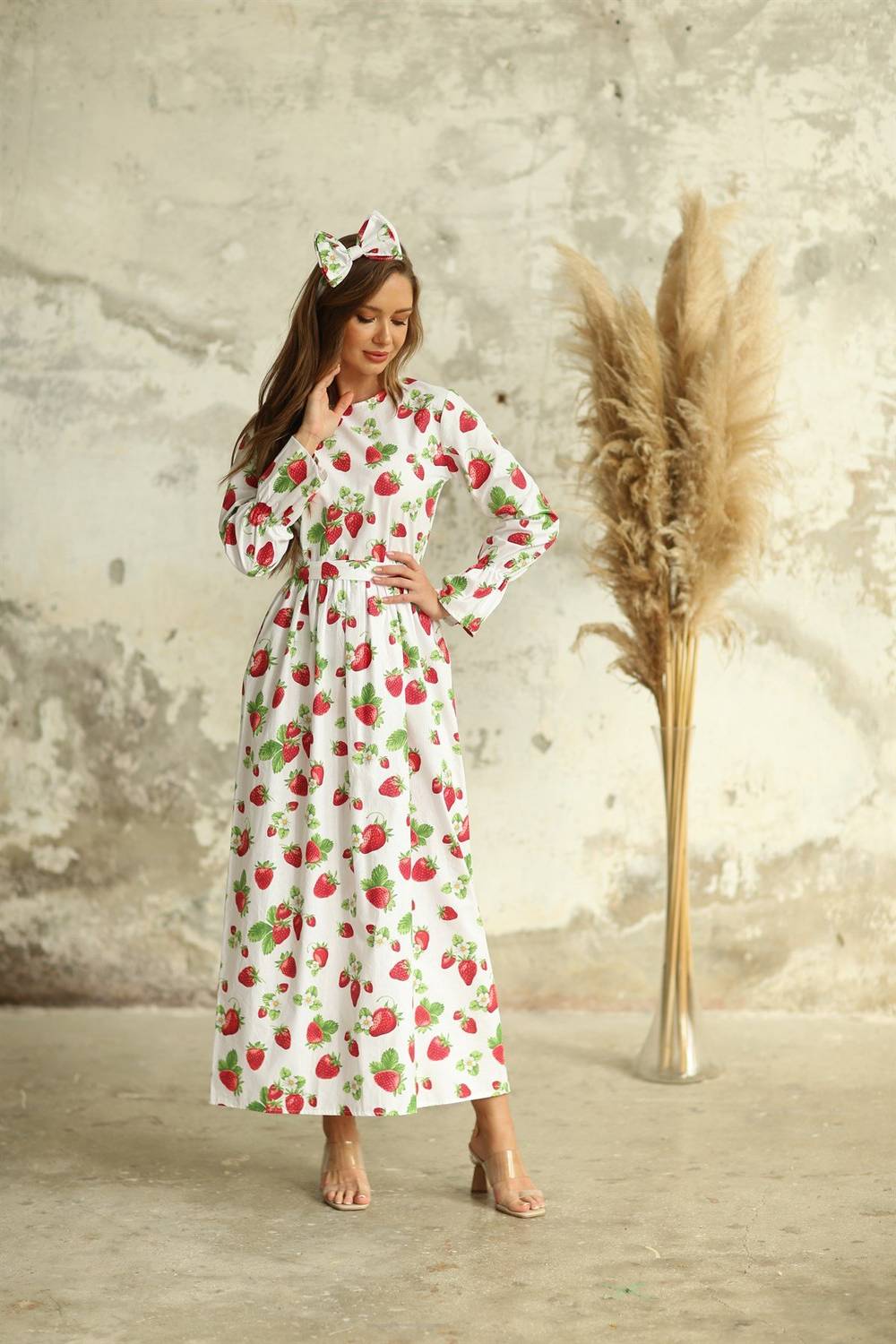 Hijab Strawberry Waist Pleated Poplin Dress