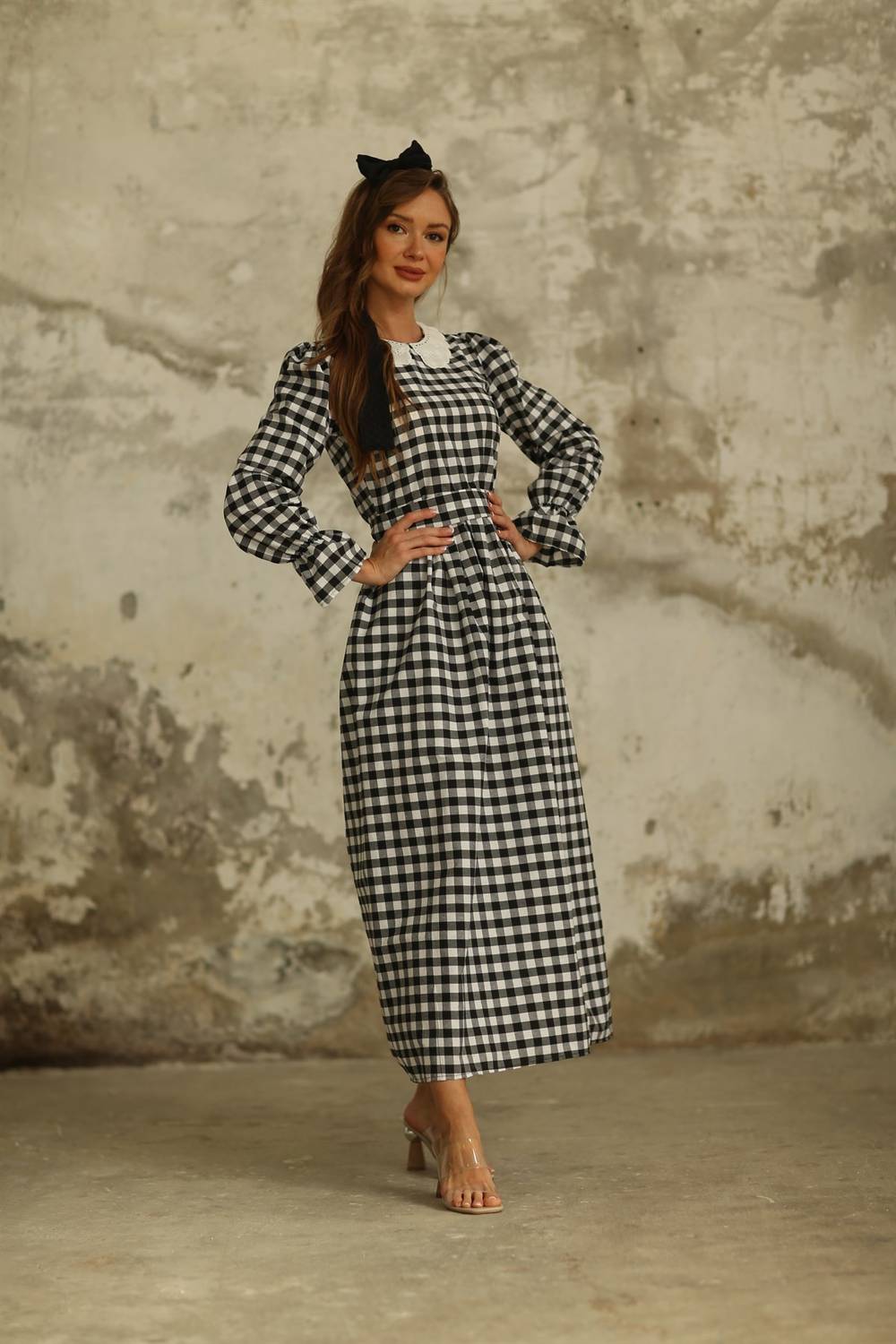 Сукня чорна в клітинку з деталями на комірі, 100% натуральна бавовна, розміри S-3XL, довжина 135 см, рекомендоване ручне прання