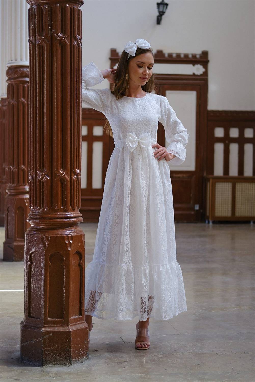 Hijab Vintage White Lace Dress