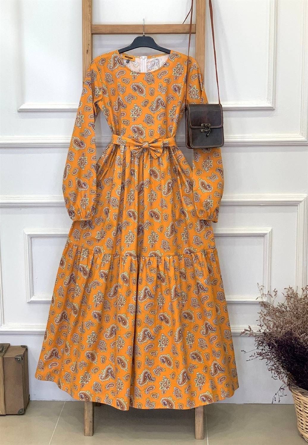 Tesettür Hardal Şal Desenli Kat Kat Poplin Elbise