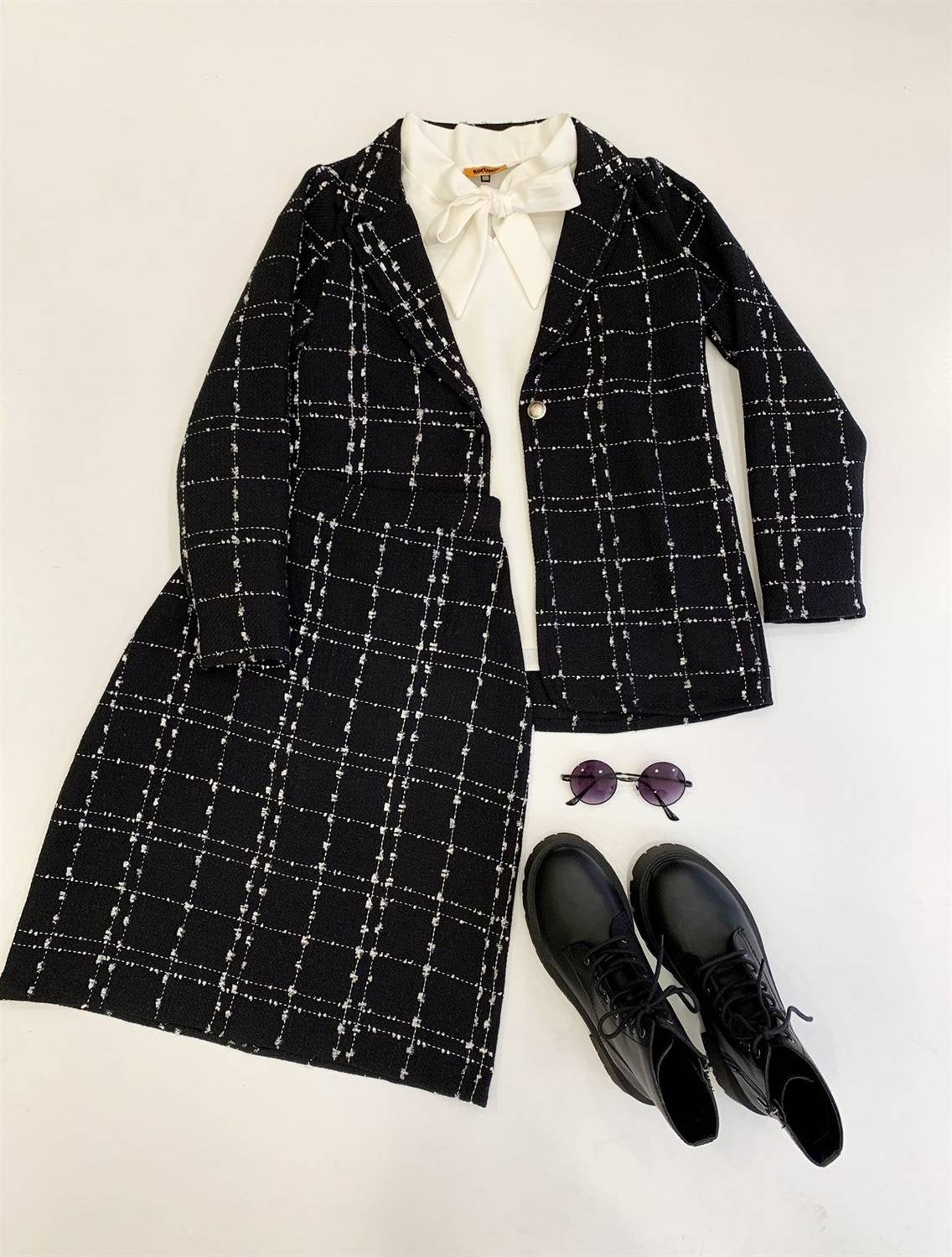 Siyah Tüvit Ceket Etek Takımı