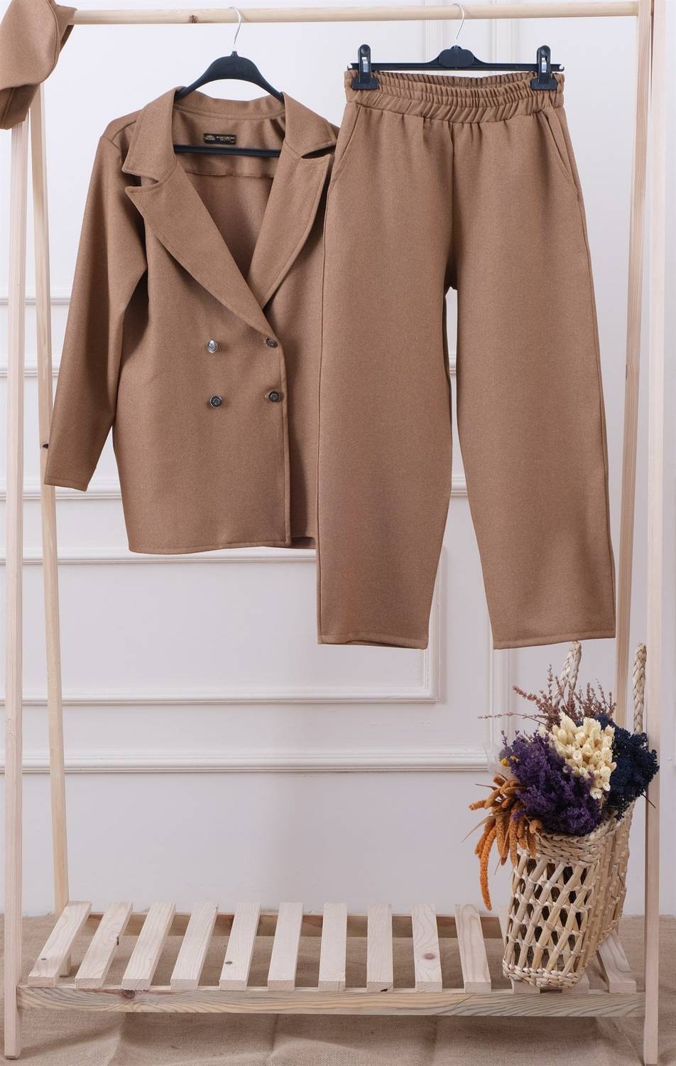 Taba Rengi Yün Efekt Kışlık Ceket ve Pantolon