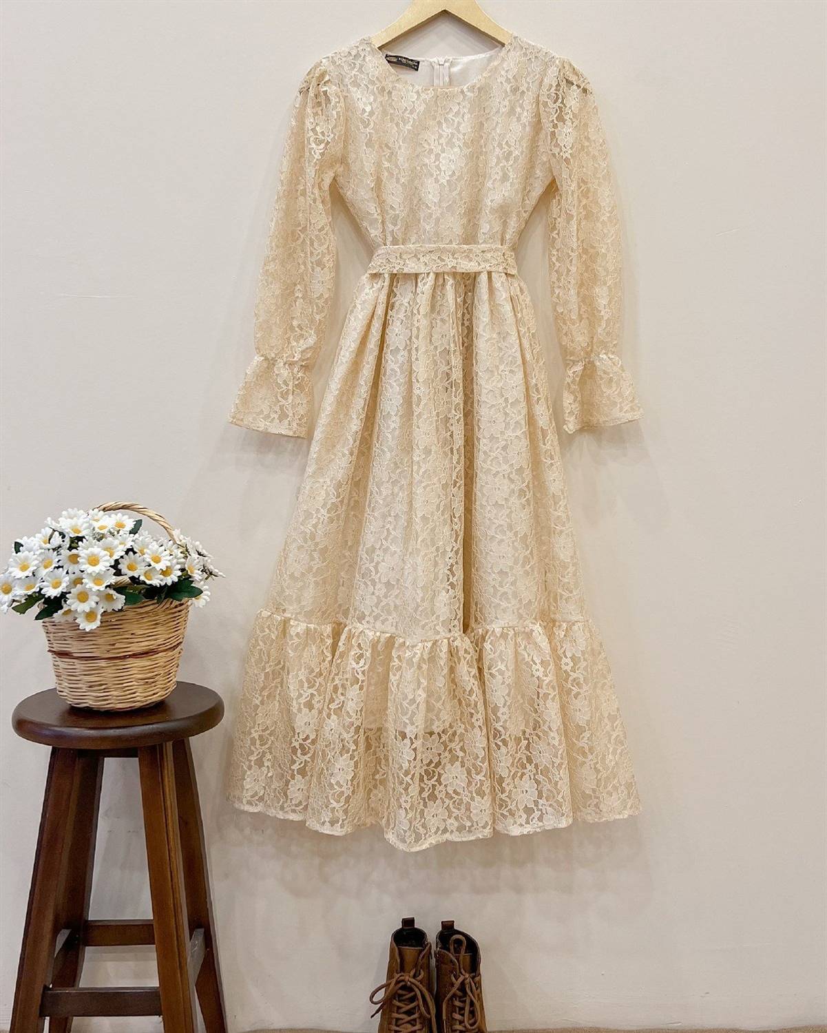 Vintage Ecru Lace Dress