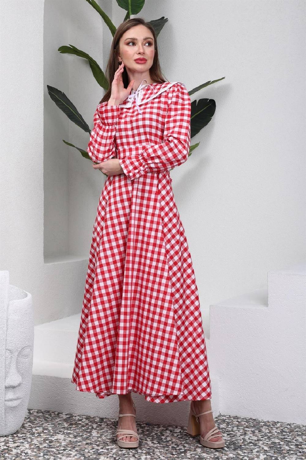 Hijab Scoop Neck Gingham Red Dress