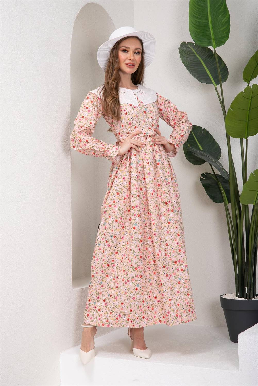 Tesettür Fisto Yakalı Pudra Çiçekli Elbise