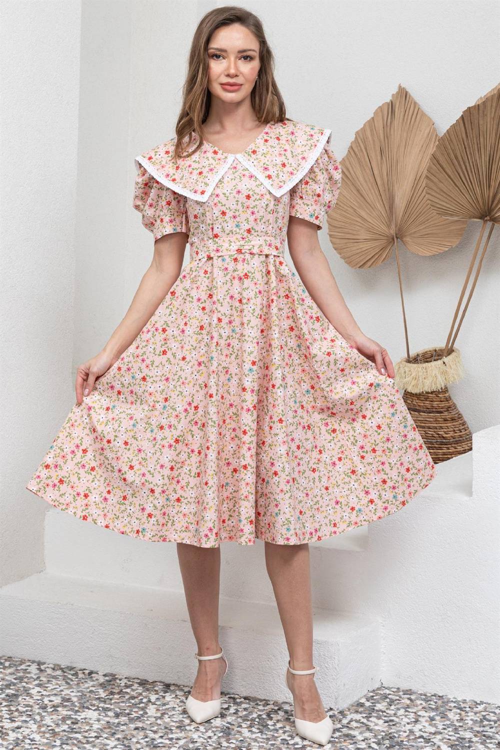 Vintage Pembe Çiçekli Yakalı Poplin Midi Boy Kloş Elbise