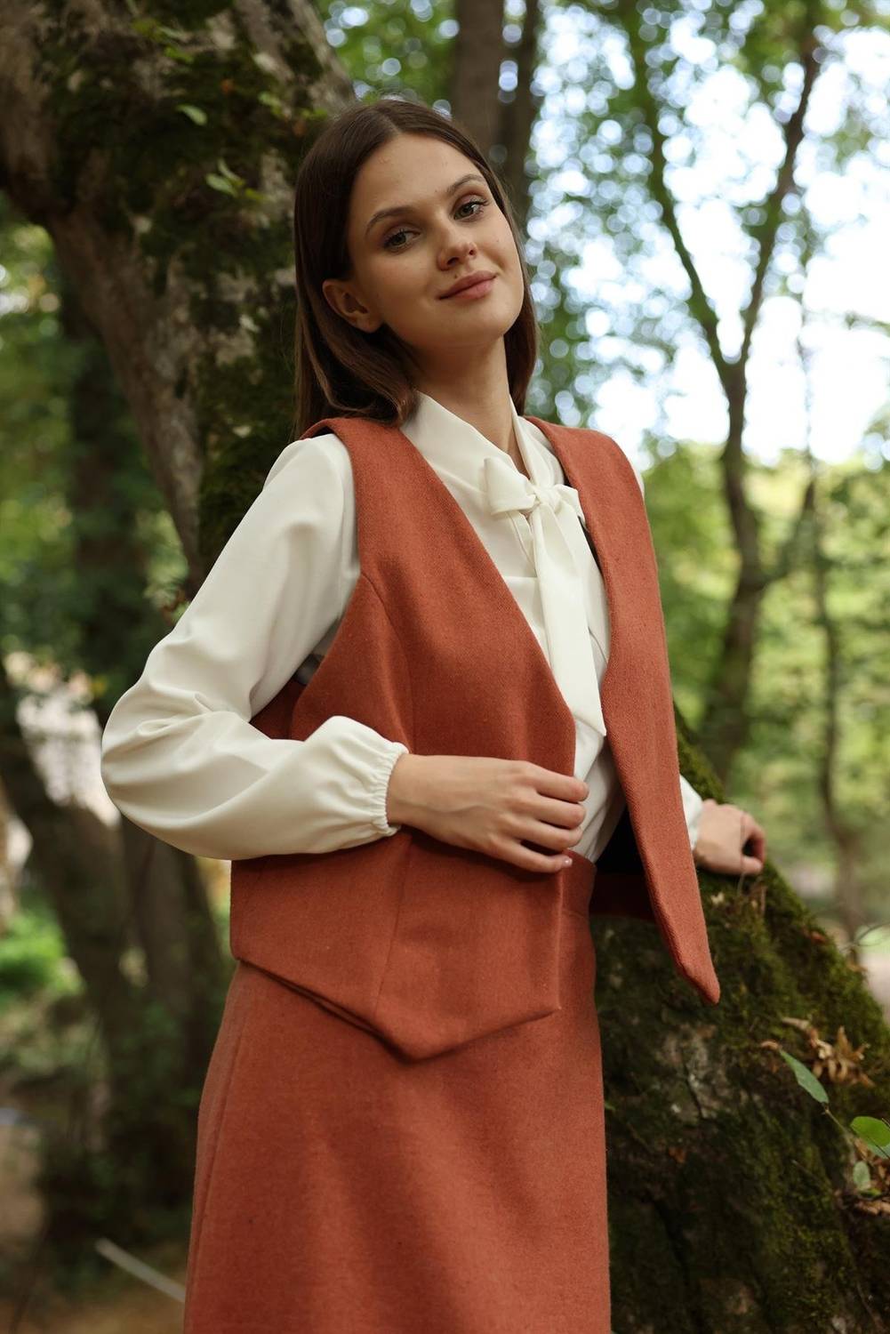 سمك السلمون اللون سترة قصيرة الكفة