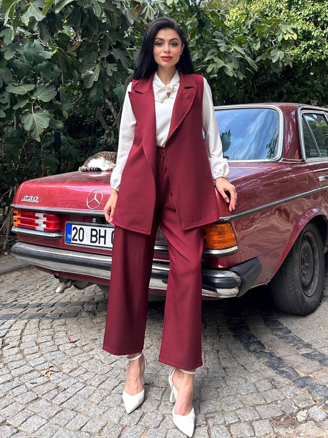 Burgundy Color Wool Effect Vest and Trousers Set of 2
