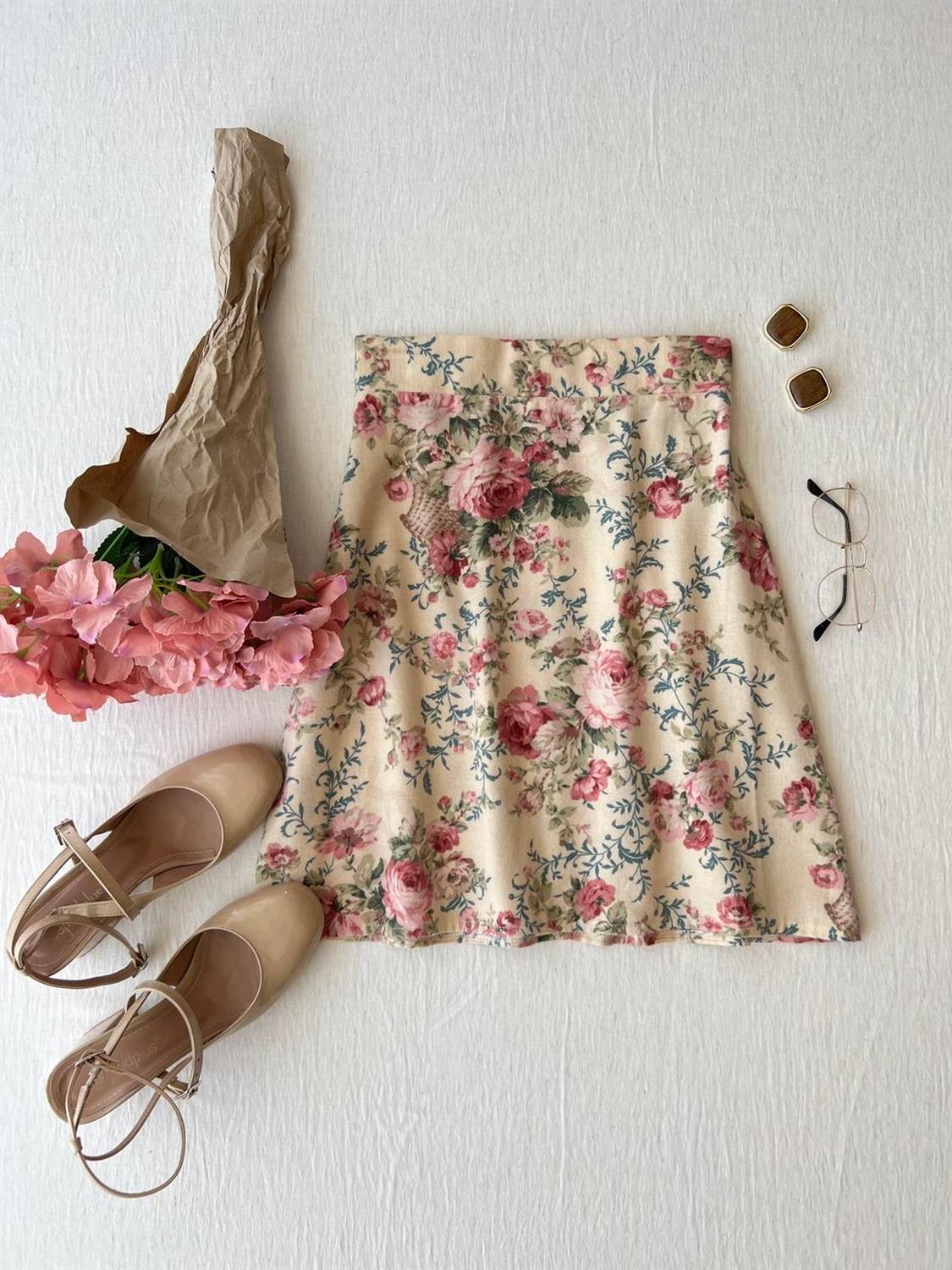 Kısa Krem-Pembe Çiçekli Pazen Etek