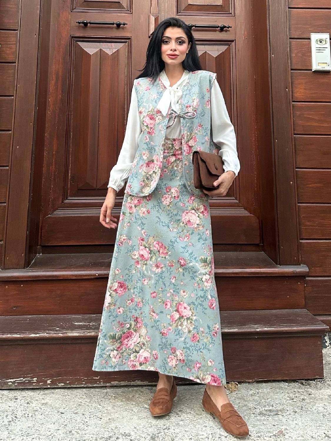 طقم تنورة طويلة من الفلانيل باللون الفيروزي والوردي الزهري (مجموعة من قطعتين)