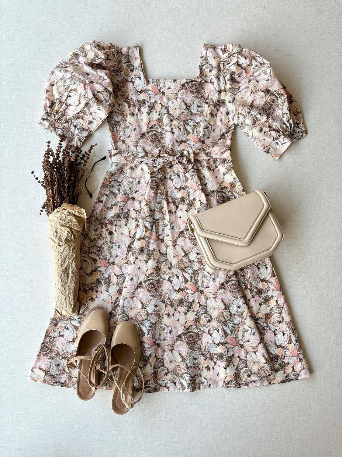 Сукня з квітковим принтом, квадратний виріз, рукава-качечки, класичний крій, поплін, не просвічується, розміри S-XXXL