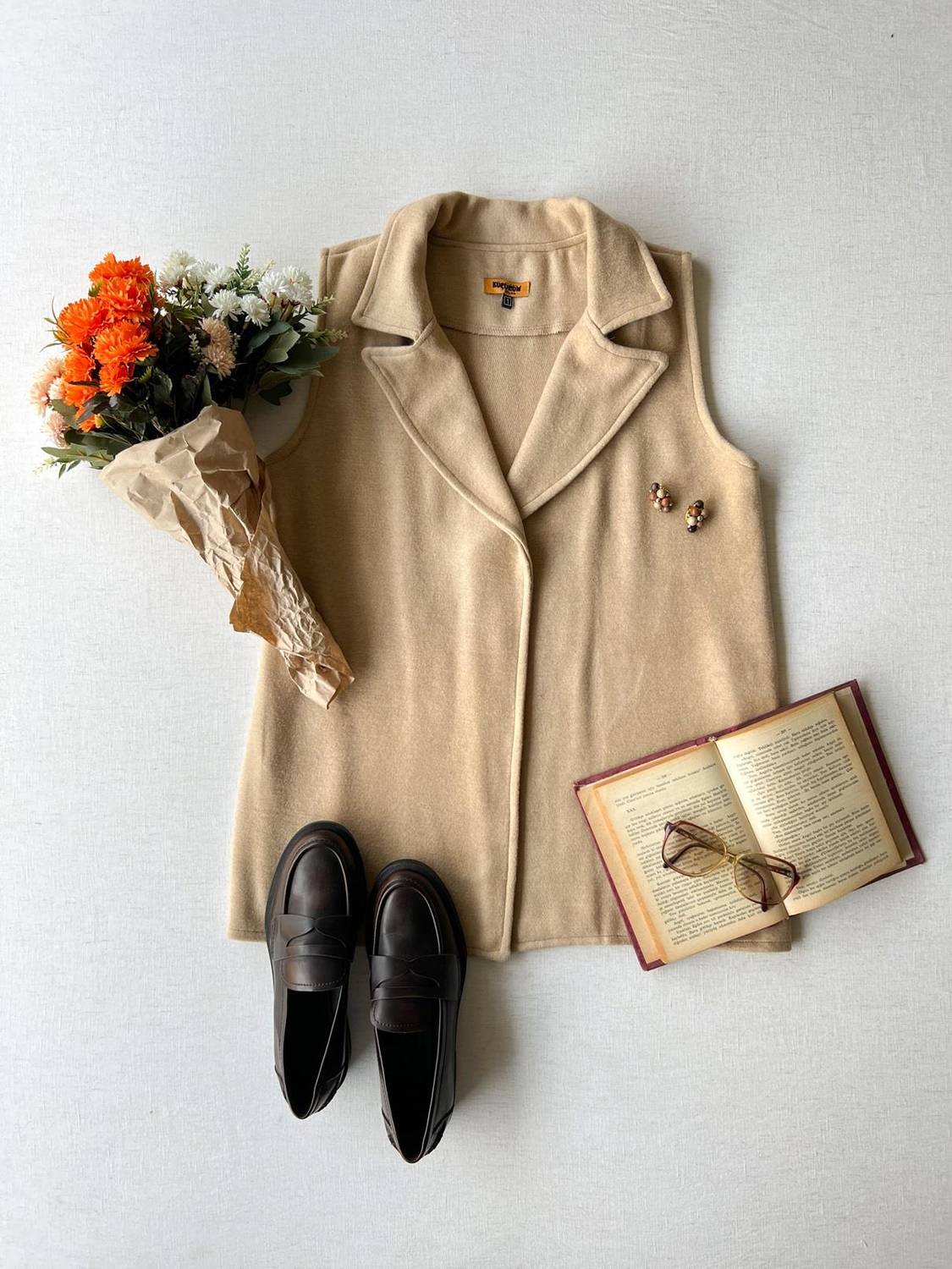 Bej Rengi Uzun Kaşe Yelek