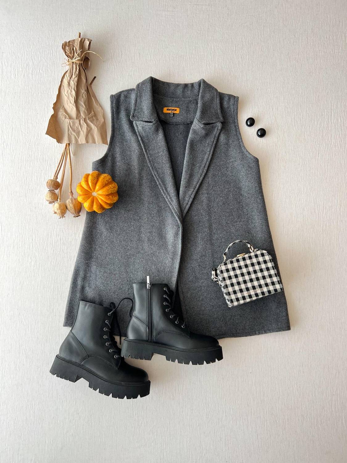 Довгий кашеміровий жилет антрацитового кольору, без підкладки, розміри 36-46, стильний крій, рекомендовано ручне прання