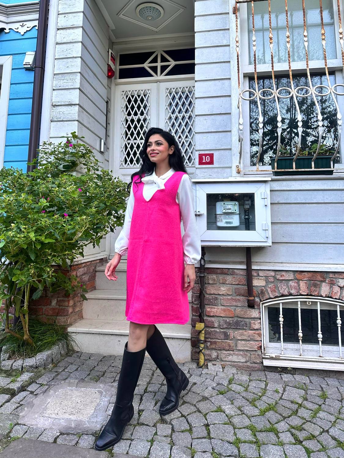 Pembe Kaşe Kısa Jile Elbise