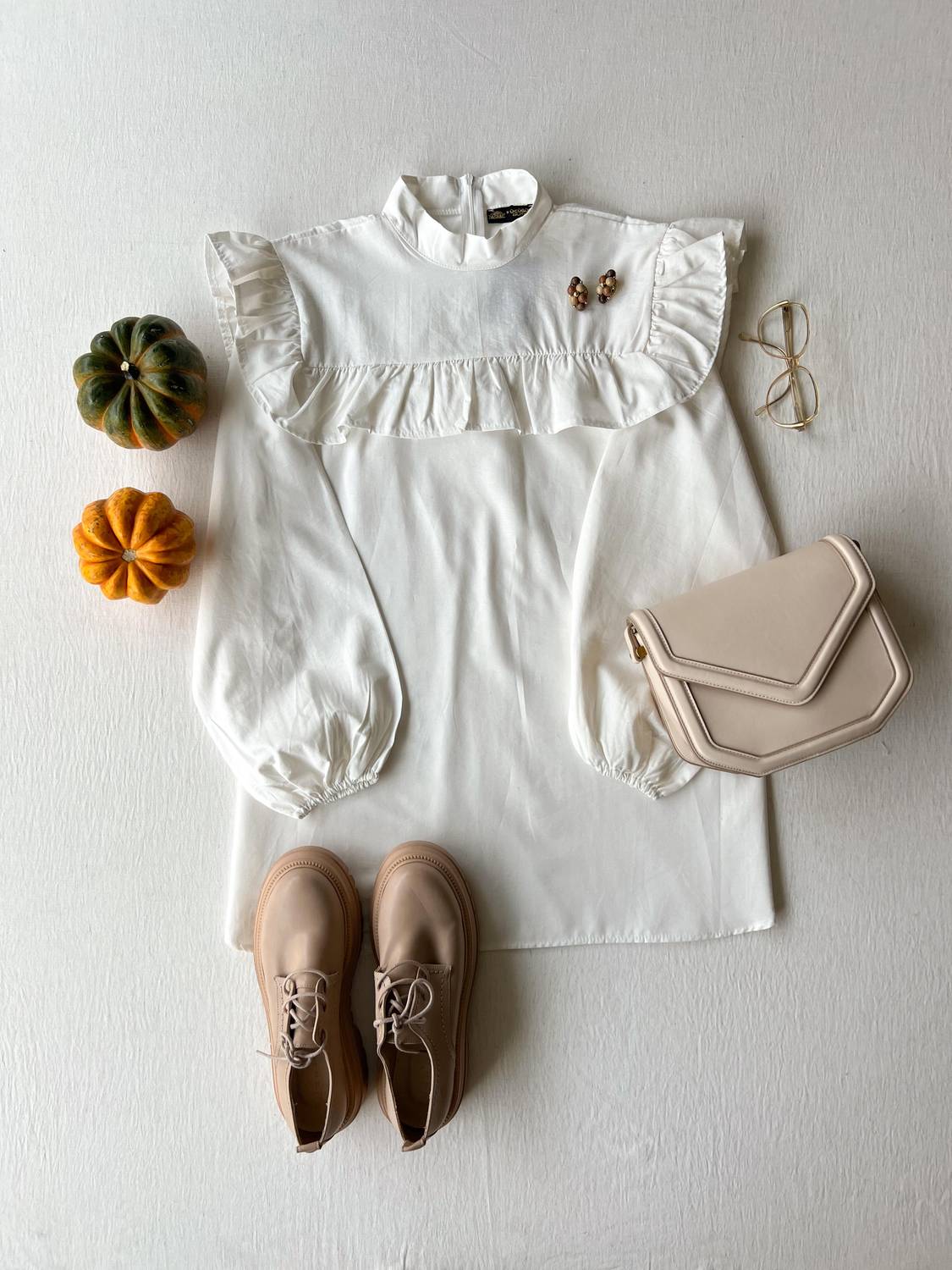 Beyaz Omuzdan Fırfırlı Uzun Poplin Tunik