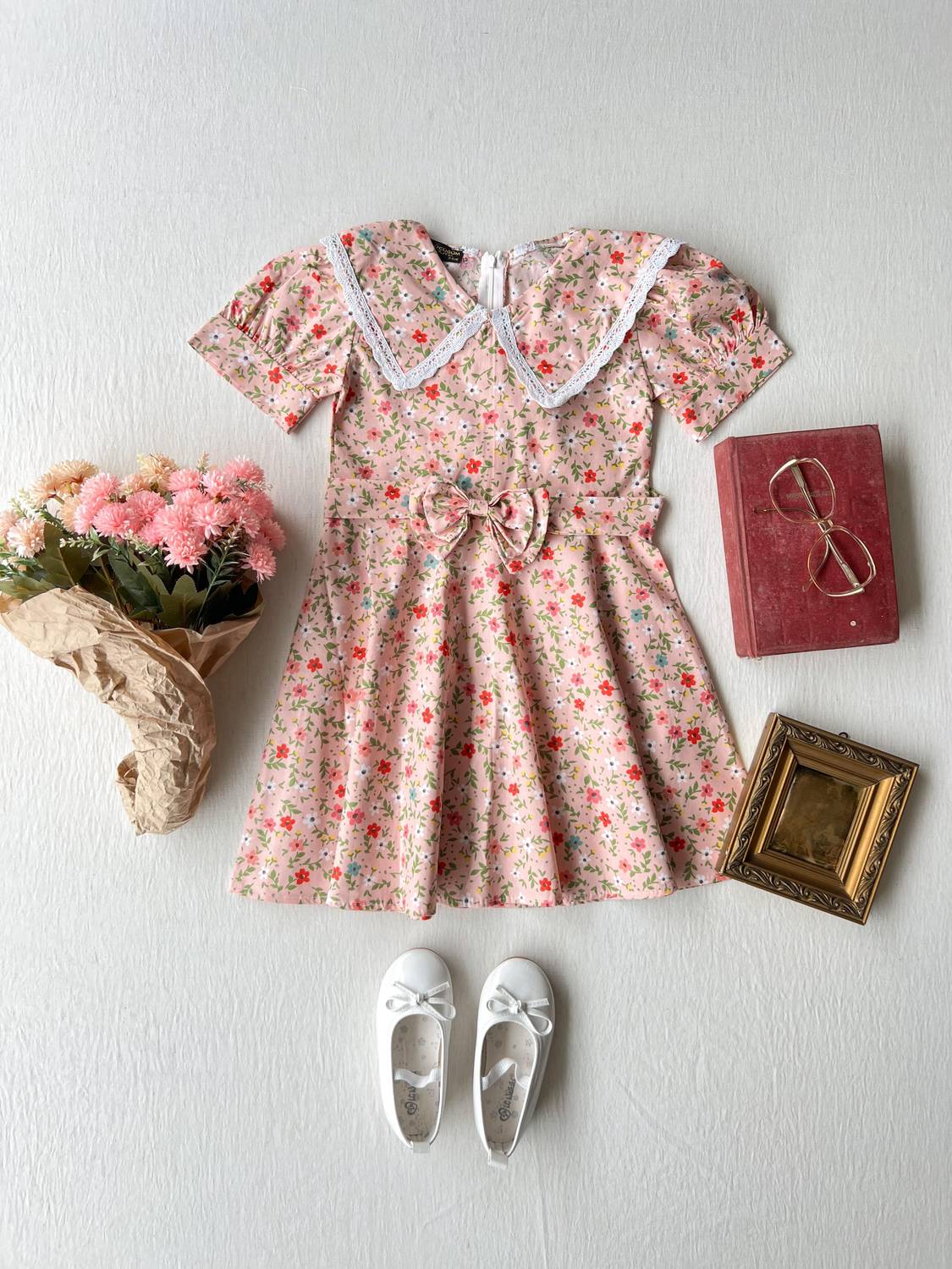 Pudra Çiçekli Vintage Yakalı Kız Çocuk Elbise