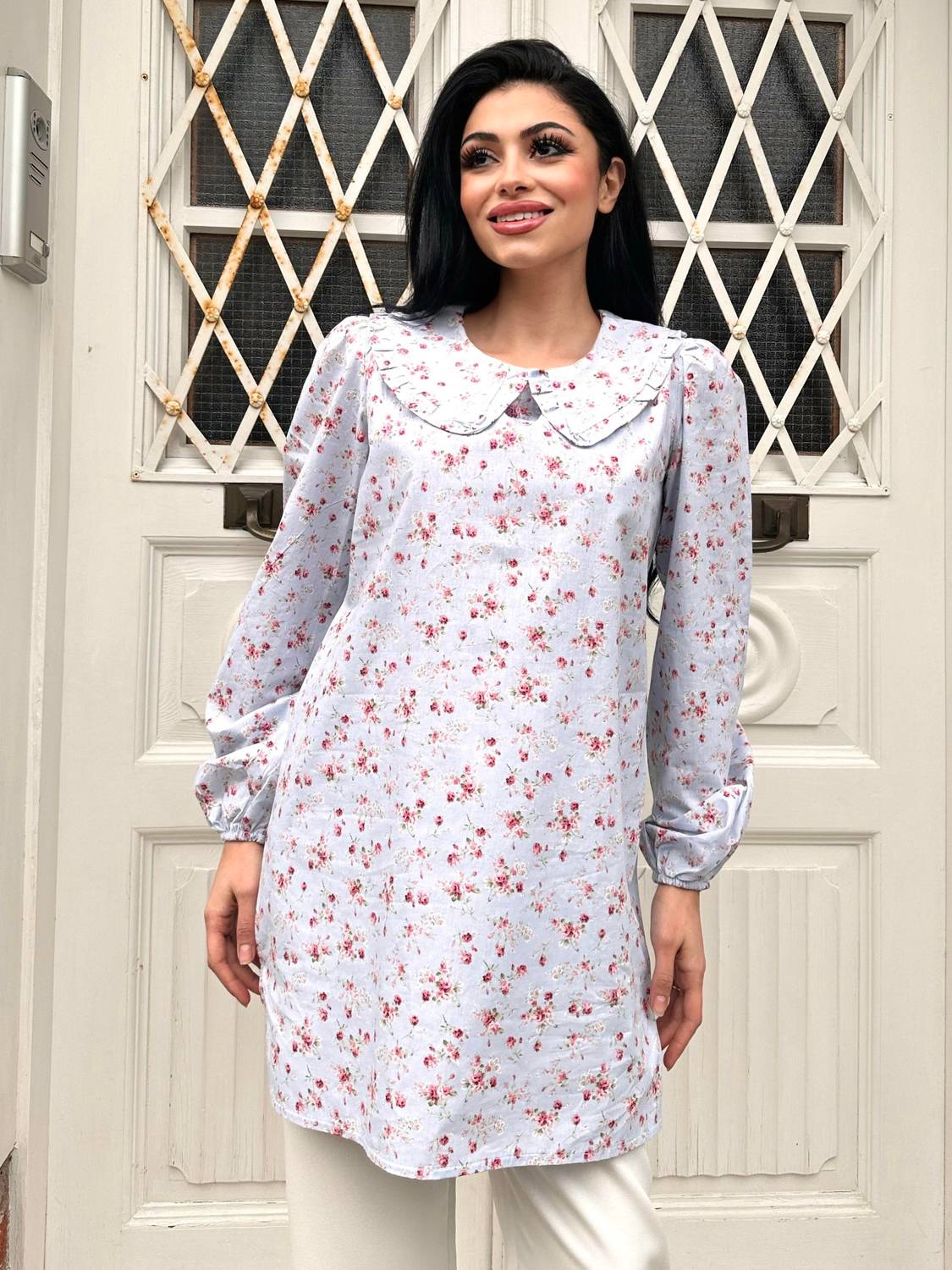 Туніка з довгими рукавами з бавовняного попліну з маленькими квітами для жінок, розміри 36-46