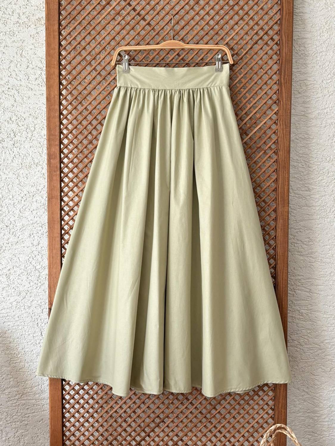 Light Green Flared Gathered Poplin Skirt
