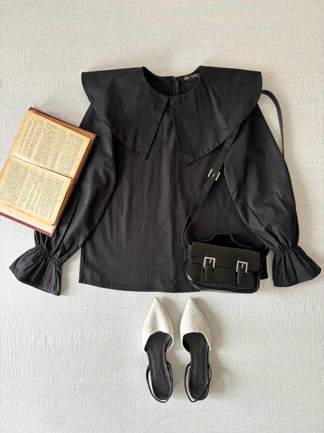 Siyah Büyük Yakalı Poplin Bluz