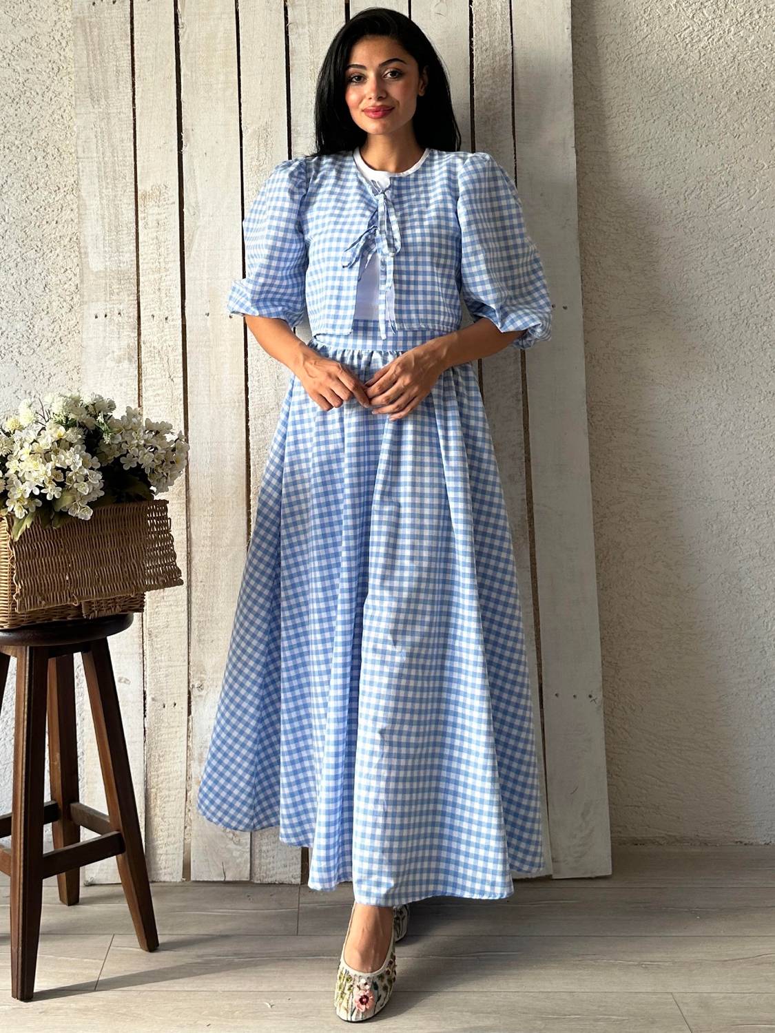 طقم نسائي من تنورة بلوزة بمقاسين أنيق مصنوع من قماش بولي بحت، تصميم فضفاض مع تعليمات غسيل خاصة